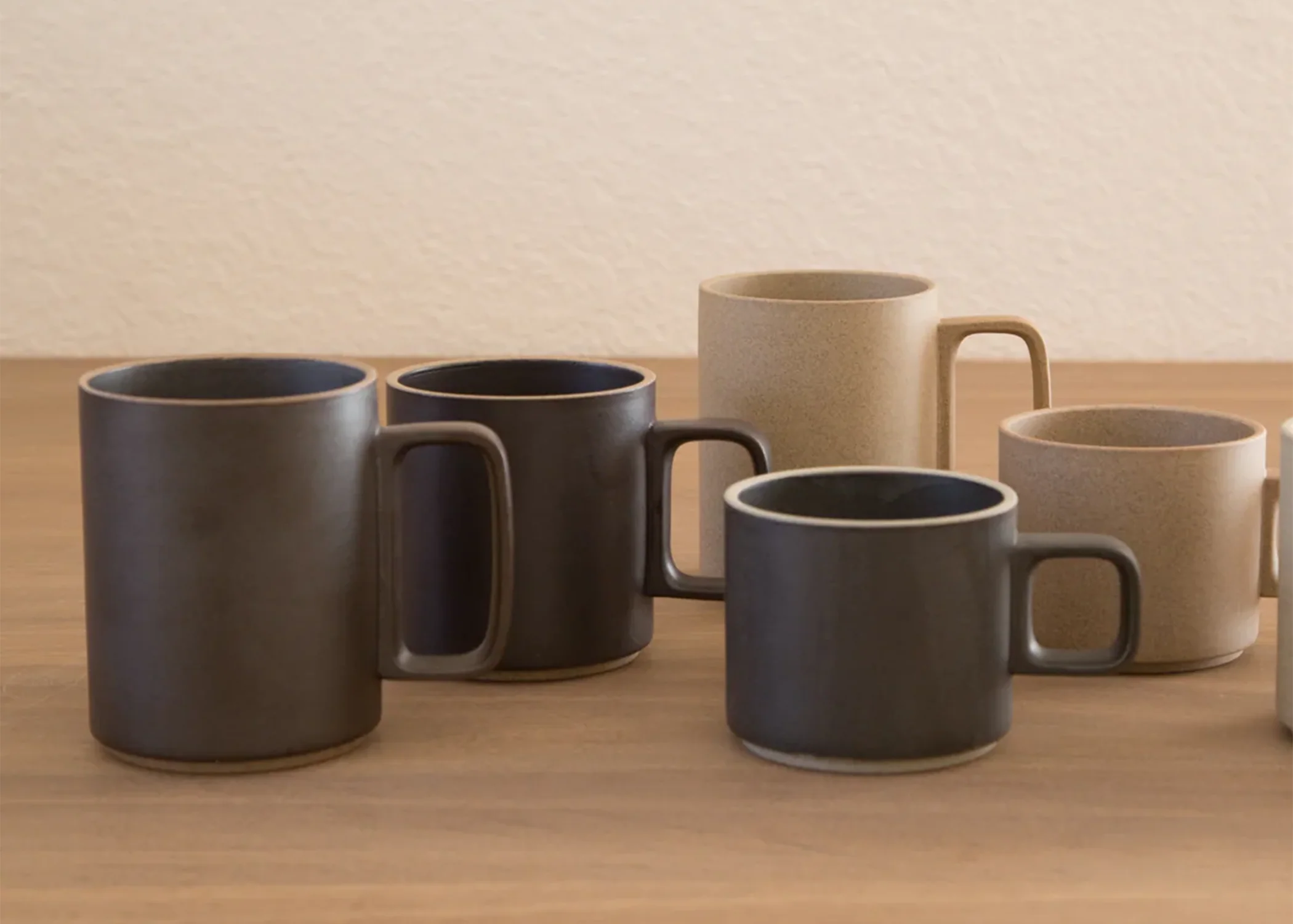 Hasami Mug - Black - Image 4
