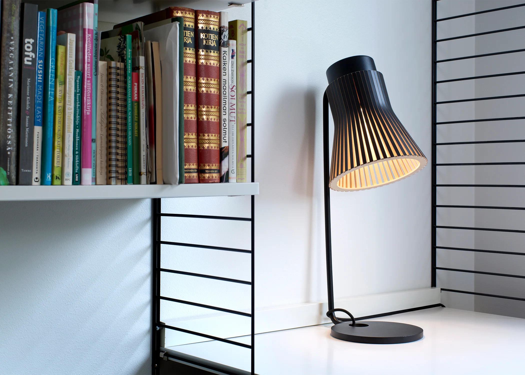 Petite 4620 Table Lamp - Black - Image 5